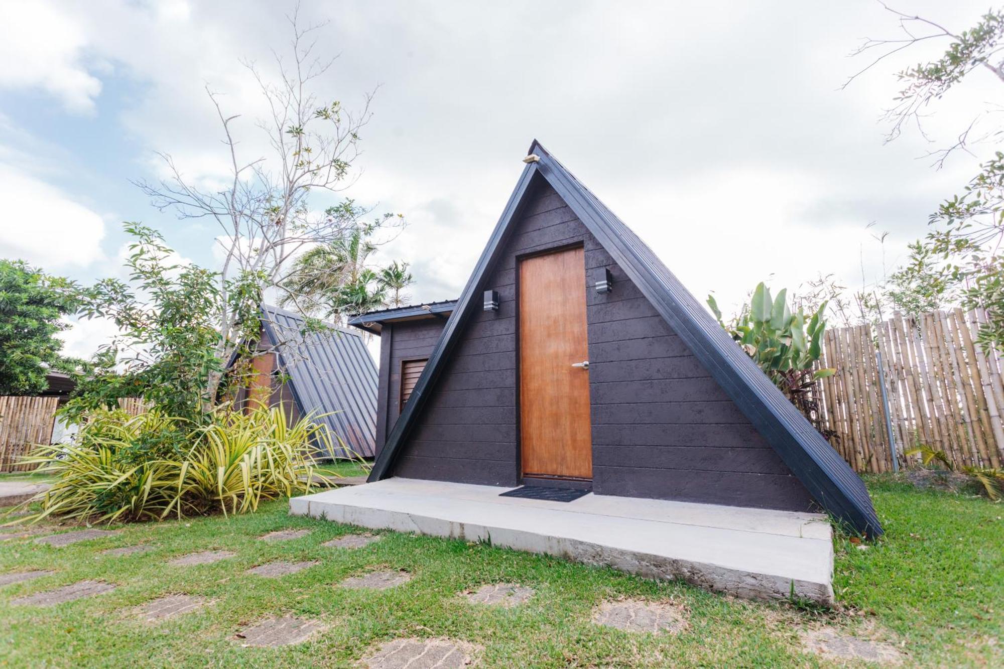 Spacio Caliraya Bed & Breakfast Lumban Exterior foto