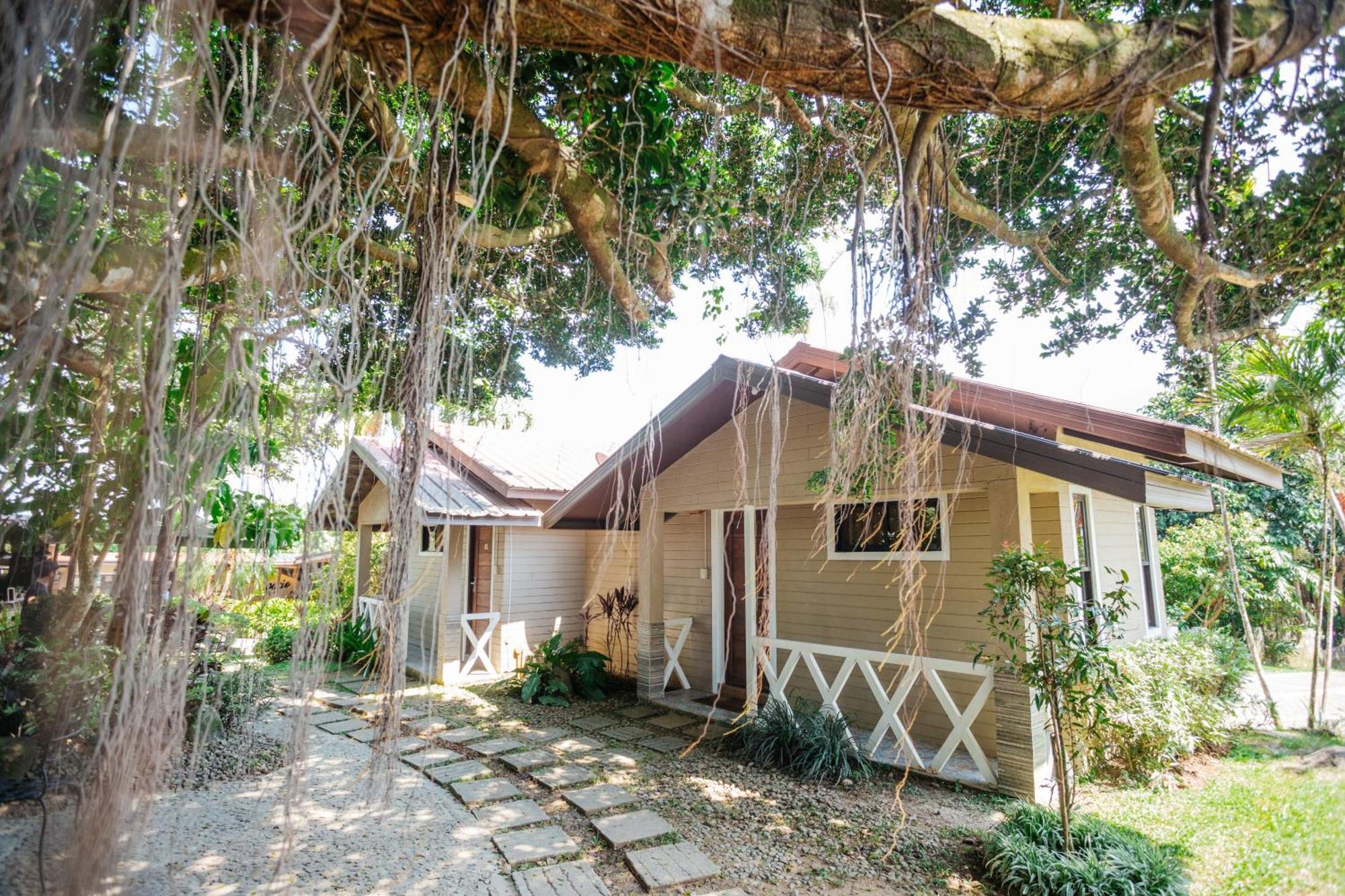 Spacio Caliraya Bed & Breakfast Lumban Exterior foto