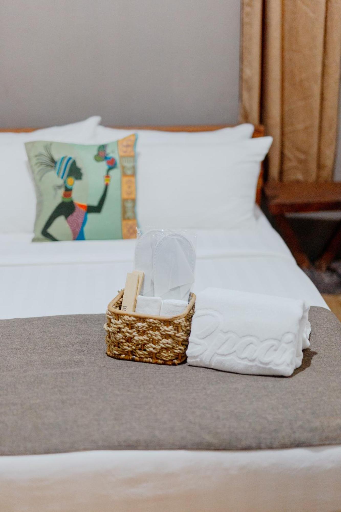 Spacio Caliraya Bed & Breakfast Lumban Exterior foto