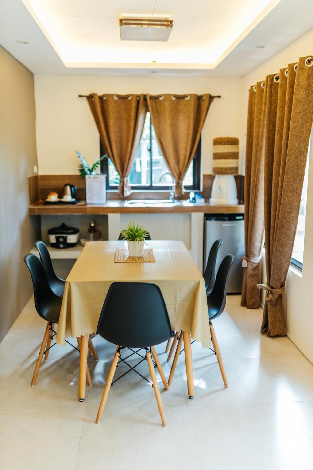 Spacio Caliraya Bed & Breakfast Lumban Exterior foto