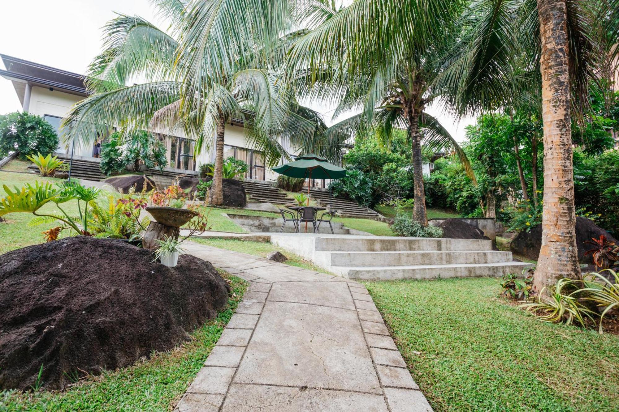 Spacio Caliraya Bed & Breakfast Lumban Exterior foto