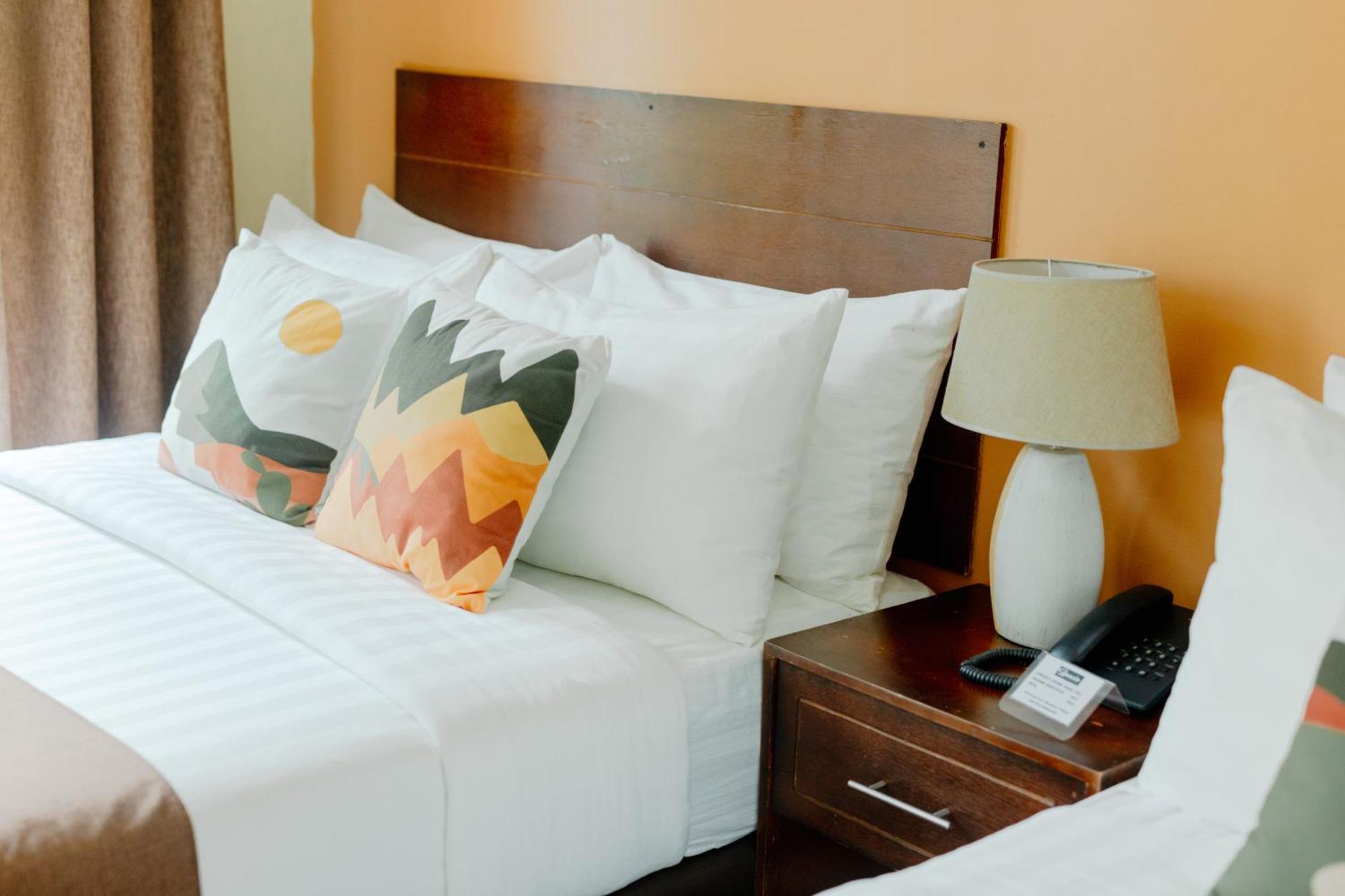 Spacio Caliraya Bed & Breakfast Lumban Exterior foto