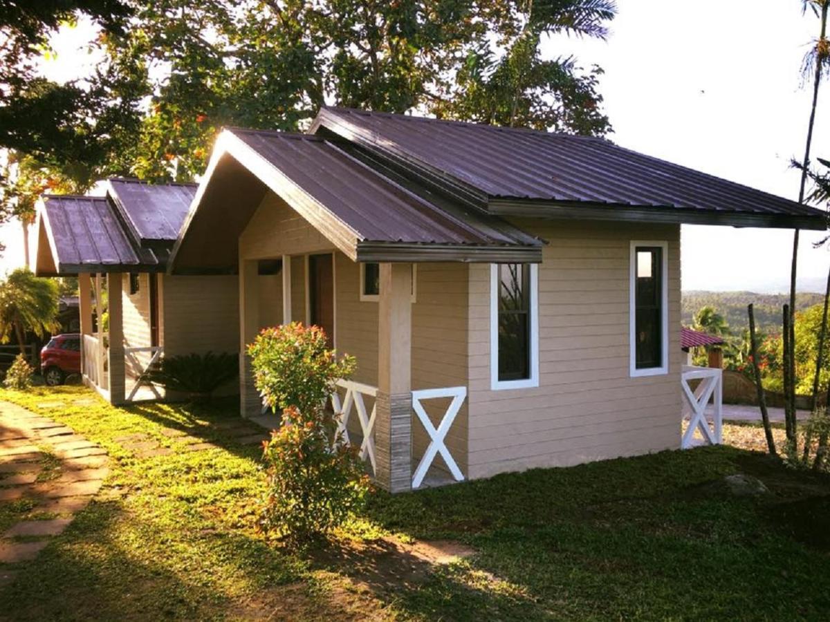 Spacio Caliraya Bed & Breakfast Lumban Exterior foto