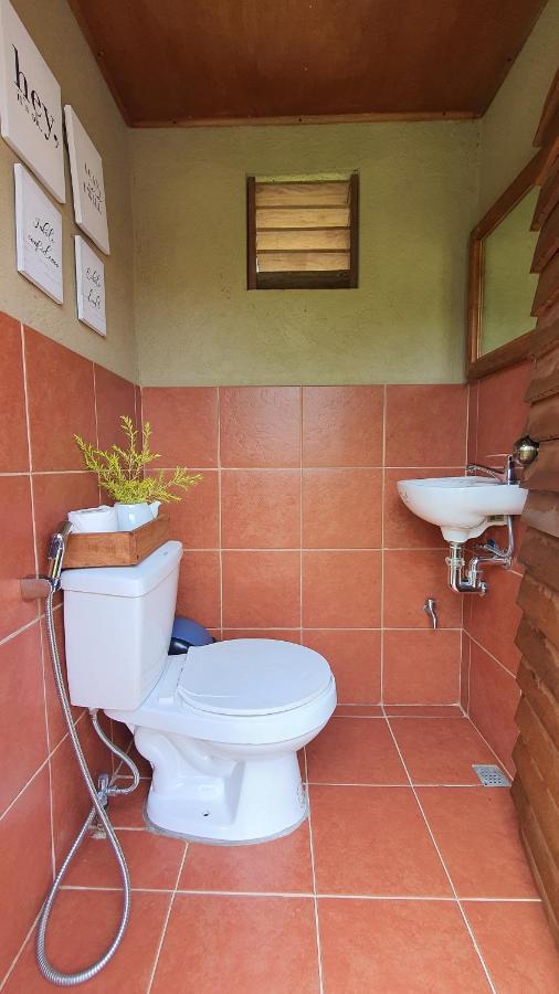 Spacio Caliraya Bed & Breakfast Lumban Exterior foto